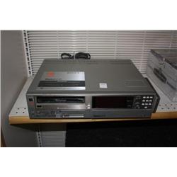 Vintage Sony Beta VCR Stereo Hi-Fi  Betamax Player