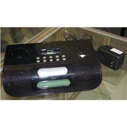 iLuv Radio/Alarm w/iPOD  DOCK
