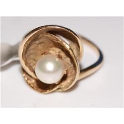 14k Gold & Pearl Ring 6.9g