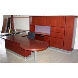 U Shaped Office Desk & Chair by Knoll