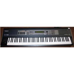 Roland XV-88 Keyboard -128-Voice Expandable