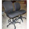 Image 2 : Lot of 2 Black Office Chairs by Knoll