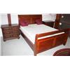 Image 1 : "Comfort Zone" Bedroom Set w/ Nightstands