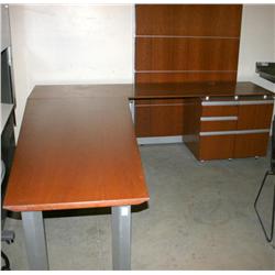 Corner Desk w/ Drawers