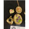 Image 2 : 7 Vintage Hinged Picture Locket Pendants