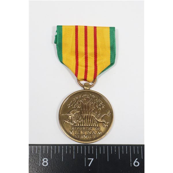 #243 USA AMERICAN MEDAL VIETNAM SERVICE USA