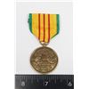 Image 1 : #243 USA AMERICAN MEDAL VIETNAM SERVICE USA