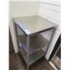 Image 1 : S/S 18" x 18" Table w/Double Undershelf