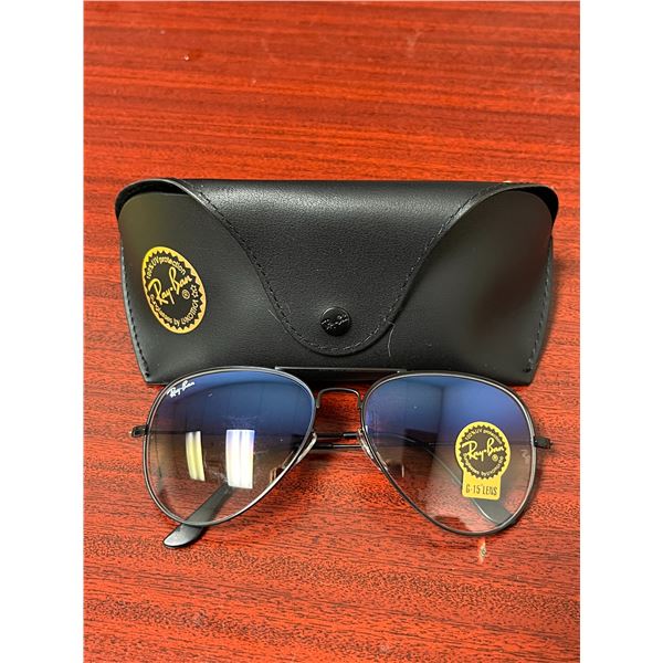 Ray Ban Sunglass w/Black Case