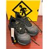 Image 1 : New Unisex Steeltoe Terra Shoes (Size 7.5 CAD w/Box)