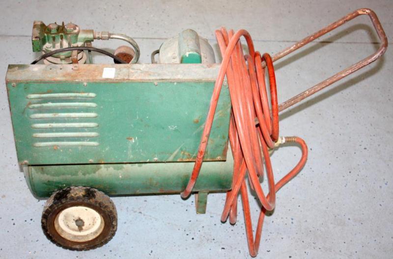 SEARS PAINT SPRAYER AIR COMPRESSOR