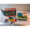 Image 1 : Fisher-Price Play Family House Boat in Box