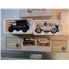 Image 2 : 1924 Model "T" Car + 1932 Model "18" V-8 Cabriolet in Boxes