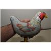Image 2 : Wyandotte Antique Litho Tin Egg Laying Chicken (No Eggs)