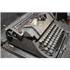Image 3 : Antique Underwood Typewriter