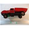 Image 5 : Wyandotte Truck (Missing Grill 15" Long)