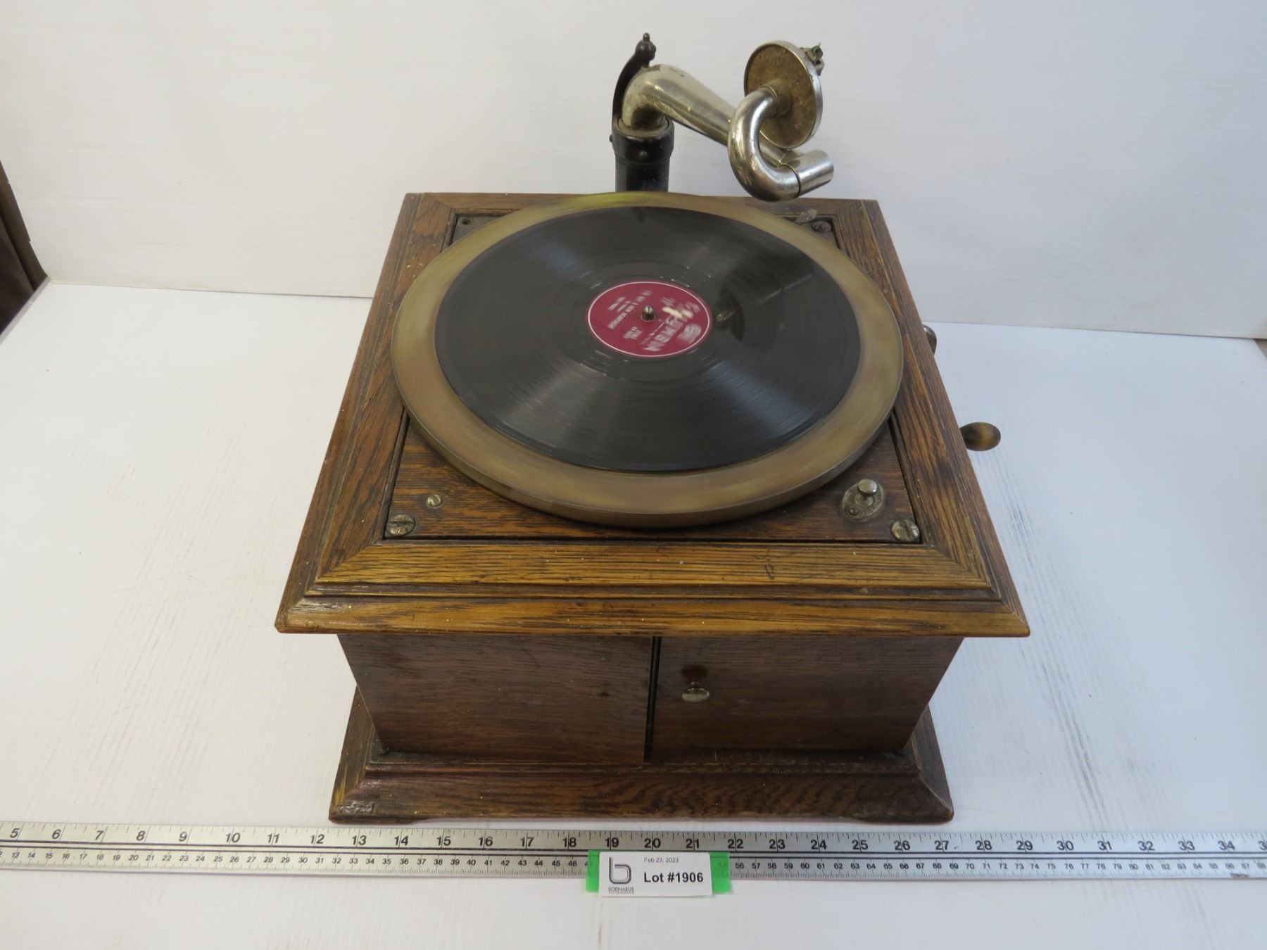 Victor Talking Machine (working)