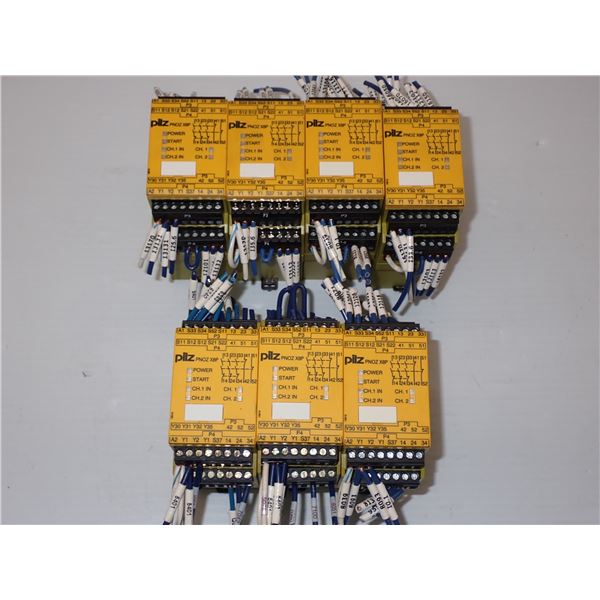 Lot of (7) Pilz #PNOZ X8P 24 VDC 3 n/o 2 n/c 2so Modules