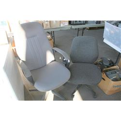 Lot of 2 Office Chairs