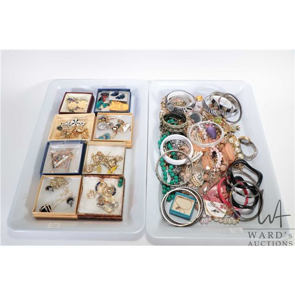 Two tray lots of vintage costume jewellery including necklace, bracelets, earrings, pendant, brooche