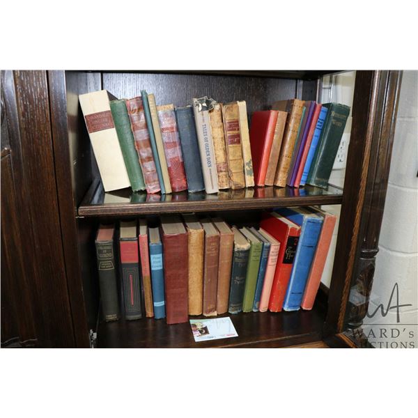 Selection of approximately thirty three vintage and antique books including Mark Twain, Daisy Ashcor