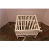 Image 2 : *Wicker End Table w/ Glass Top (22x22x17)