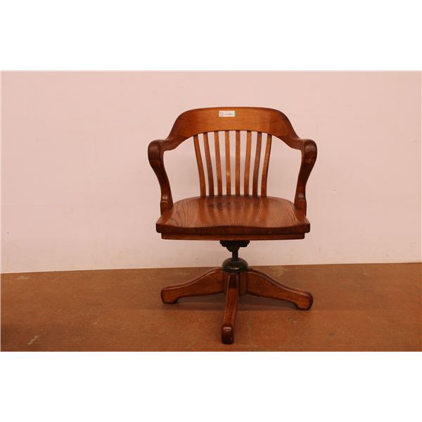 *The H. Krug Furniture Oak Office Chair