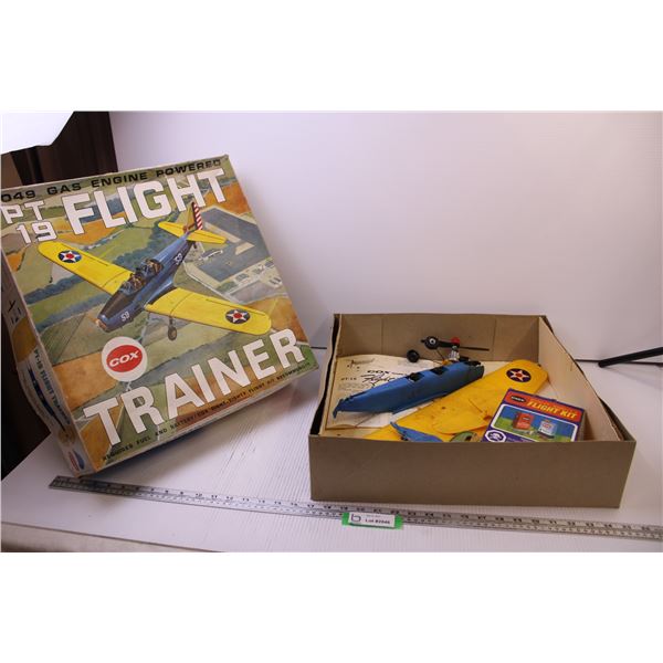 COX PT19 Flight Trainer (Gas Powered Engine Damaged)