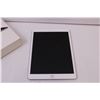 Image 2 : Apple iPad 7th Gen 2019 128GB Wifi Only (Powers on /No Charger/ In Wrong Box)
