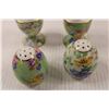 Image 4 : (2) Egg Cups & Shakers