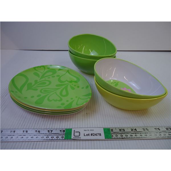 Easter Egg Shaped Plastic Dishes