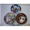 Image 1 : (3) Christmas Plates
