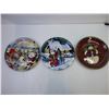 Image 2 : (3) Christmas Plates