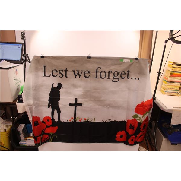 Lest We Forget' Remembrance Day Flag