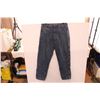 Image 4 : (2) Pairs of Jeans