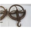 Image 3 : (2) Vintage Pullies