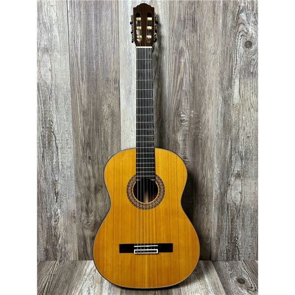Guild Classical ACC Guitar w/ Hard Case