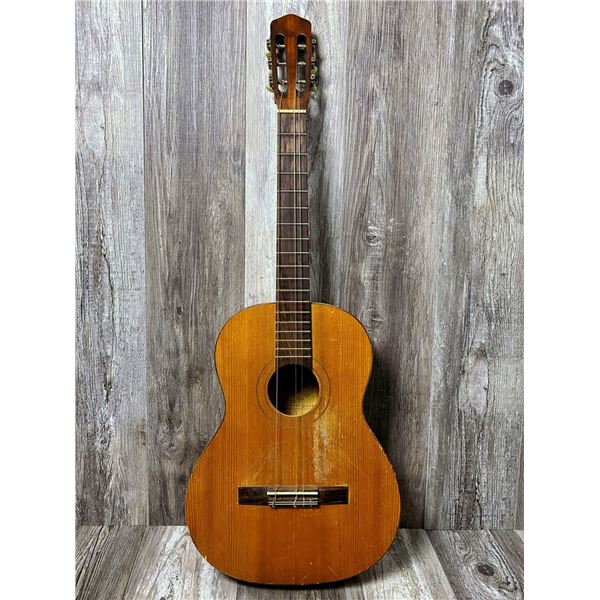 Oscar Teller ACC Guitar w/ Soft Case