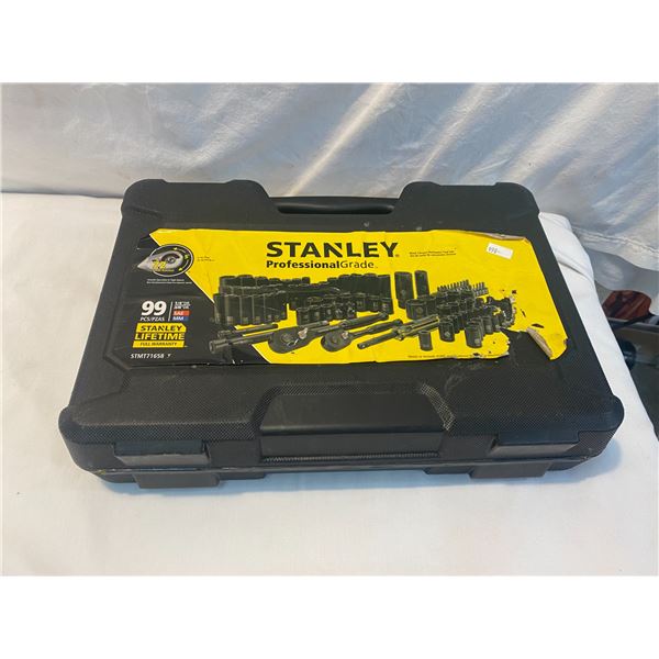Stanley professional grad mechanics tool set