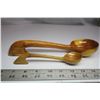 Image 2 : Hand carved wooden spoons, cedar and apple