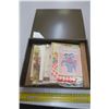 Image 1 : Cigar box with vintage cards