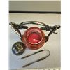 Image 5 : Vintage pickle caster and tongs with cranberry glass (cracked)