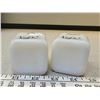 Image 5 : Milk glass salt/pepper set