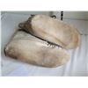Image 4 : Vintage leather snow moccasins.