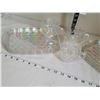 Image 2 : Vintage Federal carnival glass. Yorktown set of 4, 2 piece sandwich set.