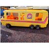 Image 8 : Barbie 1976 Star Traveler Motorhome, kitchen, appliances, furniture. Old assemble doll house (pieces