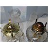 Image 2 : 2 vintage oil lamps