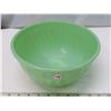 Image 1 : Jadeite mixing bowl - 9" Diameter