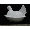 Image 4 : Hobnail milk glass chicken nest