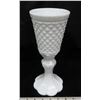 Image 2 : Hobnail Milk glass Vase